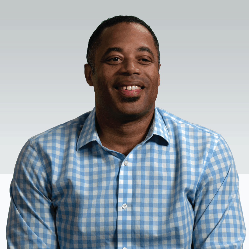 kevin robinson headshot