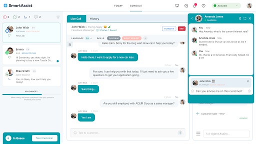 Kore.ai SmartAssist interface displaying a live customer chat and agent assist panel (Source: Kore.ai)